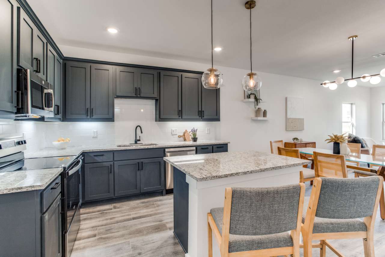 6322-s-lancaster-rd-dallas-tx-75241-High-Res-15