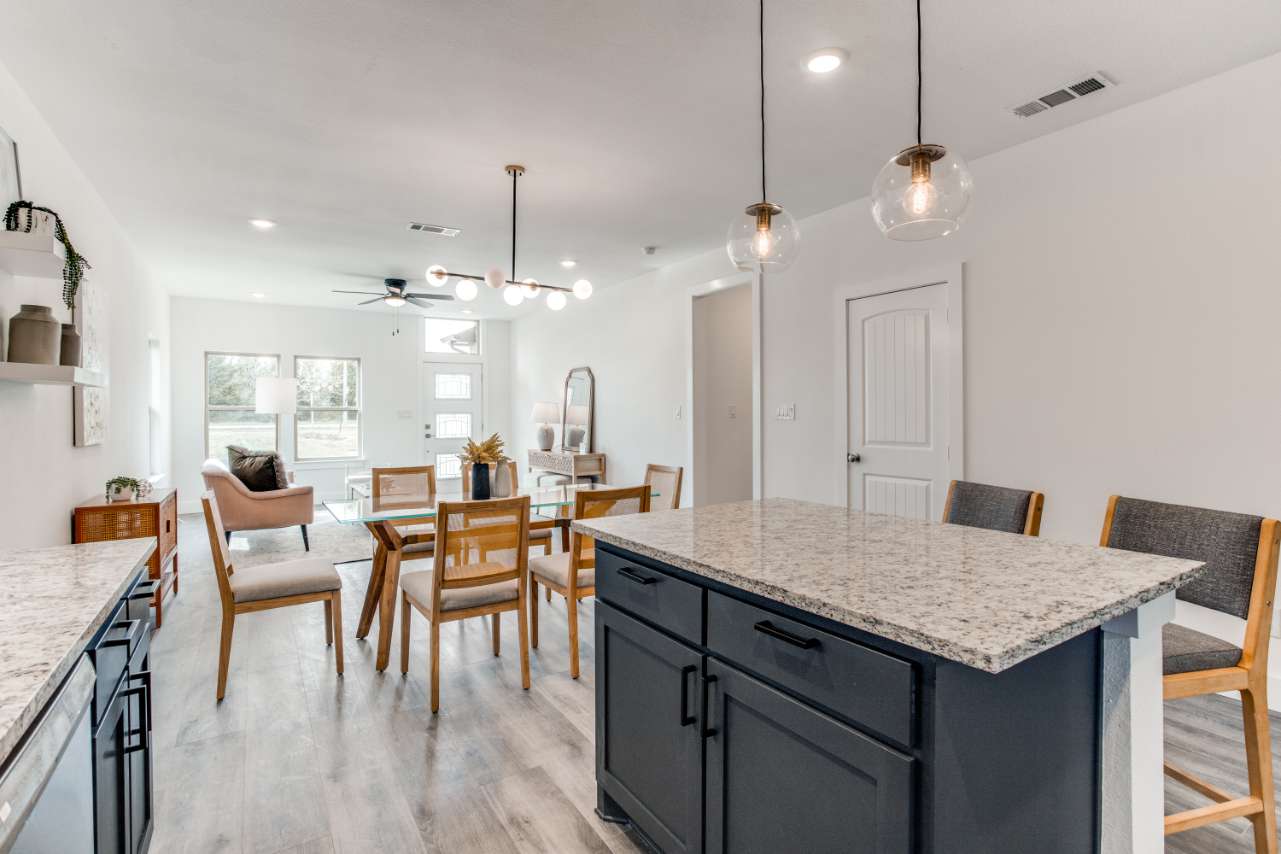 6322-s-lancaster-rd-dallas-tx-75241-High-Res-16