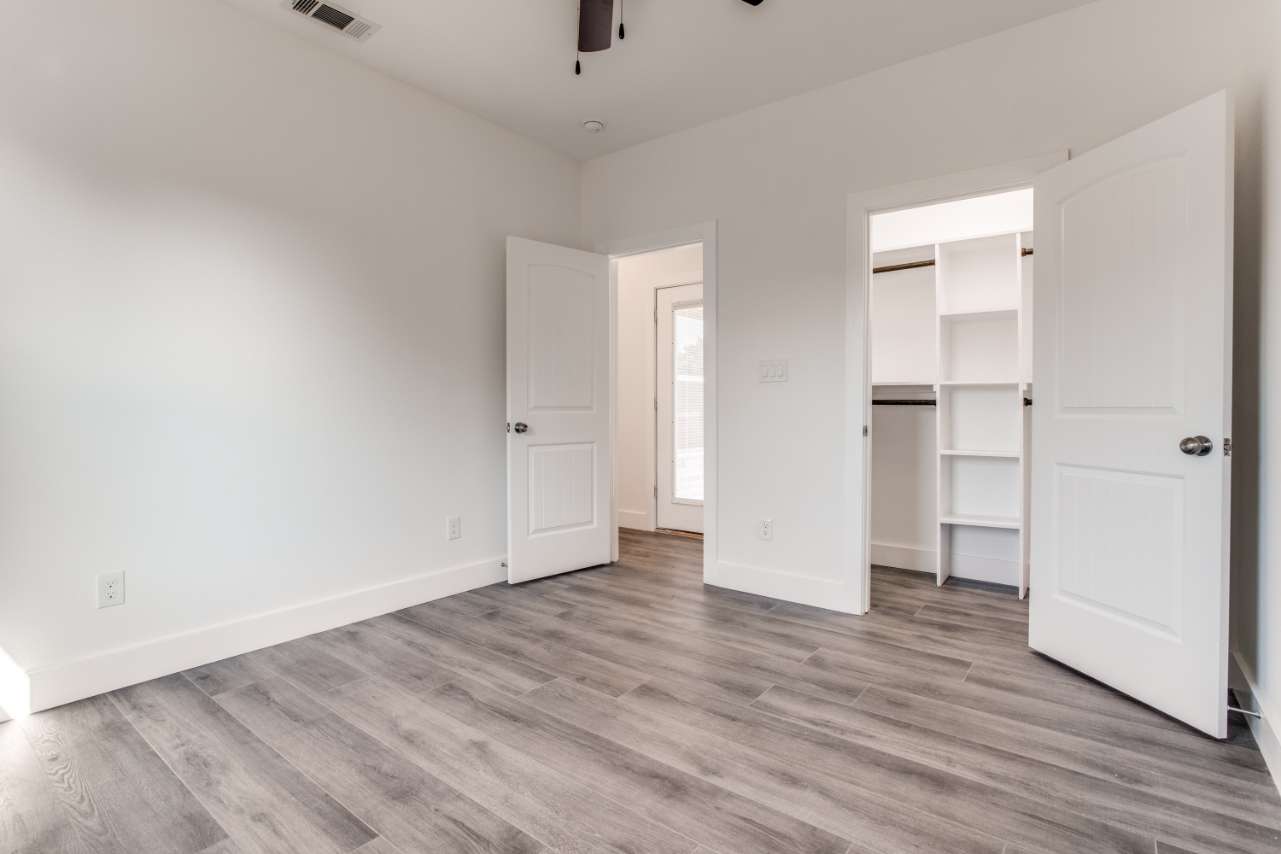 6322-s-lancaster-rd-dallas-tx-75241-High-Res-27